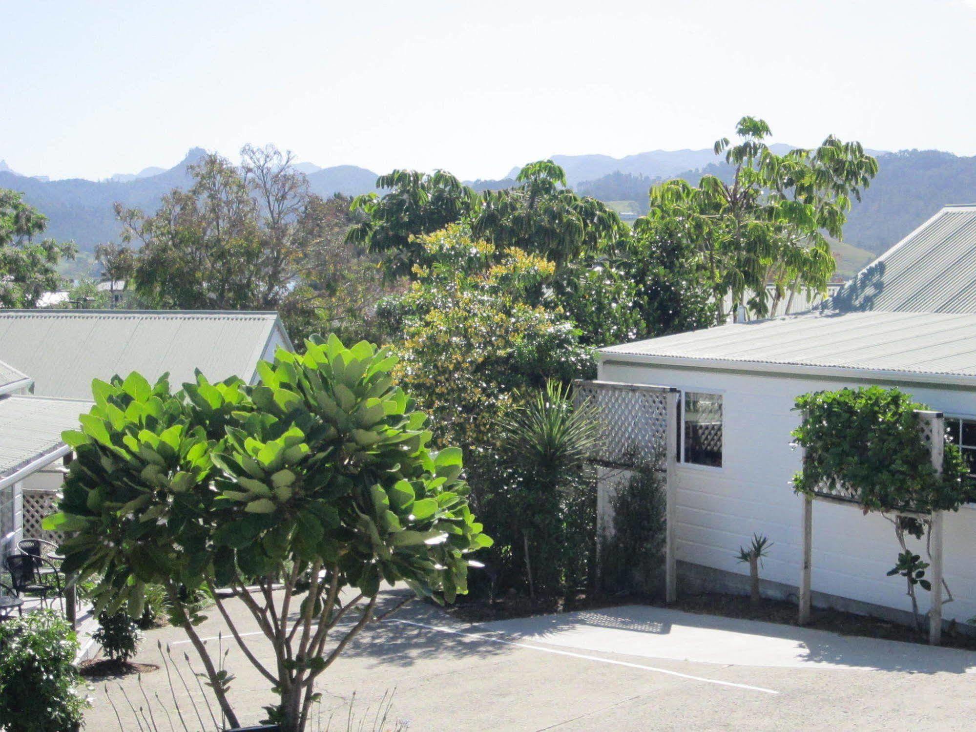 Pauanui Pines Motor Lodge Exterior photo